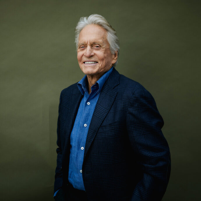 “Non mi interessa uscire con te se frequenti altre persone. O continui con loro o chiudi la relazione e stai con me”: l’aut aut di Catherine Zeta-Jones a Michael Douglas