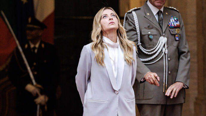 Nuovo post vittimista di Meloni: stavolta s’indigna col Pd di Pontedera. “Mi chiamano ‘ciociara’, ne sono orgogliosa”