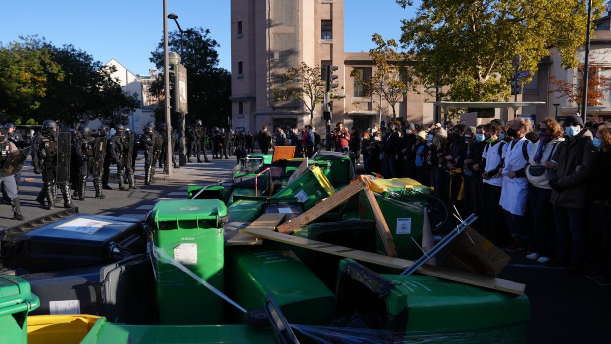 proteste degli studenti in francia nuova giornata di cortei da parigi a marsiglia il ministro dell8217educazione promette un piano d8217emergenza sui docenti da Ilfattoquotidiano.it proteste degli studenti in francia nuova giornata di cortei da parigi a marsiglia il ministro dell8217educazione promette un piano d8217emergenza sui docenti