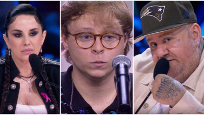Copertina di “Prima gli diciamo che canta bene e ora ‘no sei una mer*da però vedo nei tuoi occhi che sei uno misterioso'”: Jake La Furia sbotta a X Factor 2026. Paola Iezzi risponde: “Non si fa così”