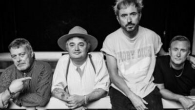 Copertina di Abbiamo visto i Babyshambles live: Doherty è imbolsito, noi pure. Canta peggio di vent’anni fa, ma grazie per aver portato fin qui quelle canzoni, anche malconce