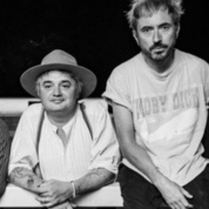 Abbiamo visto i Babyshambles live: Doherty è imbolsito, noi pure. Canta peggio di vent’anni fa, ma grazie per aver portato fin qui quelle canzoni, anche malconce