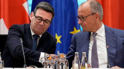 Copertina di Germania e Uk, bilaterale per i jet e i Super Taurus