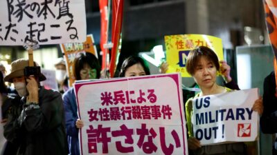 Copertina di Marine arrestato per l’omicidio di una donna a Okinawa: nuove proteste in Giappone contro le basi militari Usa