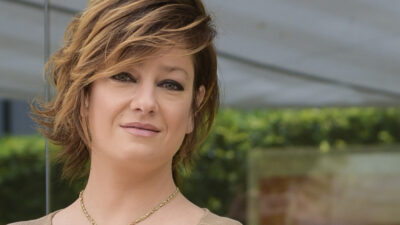 Copertina di “Se una mattina mi sveglio, mi guardo allo specchio e mi vedo completamente cadente, mi spiace. Ma non è che ci possa farci molto”: così Giovanna Mezzogiorno