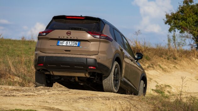 Nissan X-Trail, il suv familiare che sorprende fuori dall’asfalto – FOTO