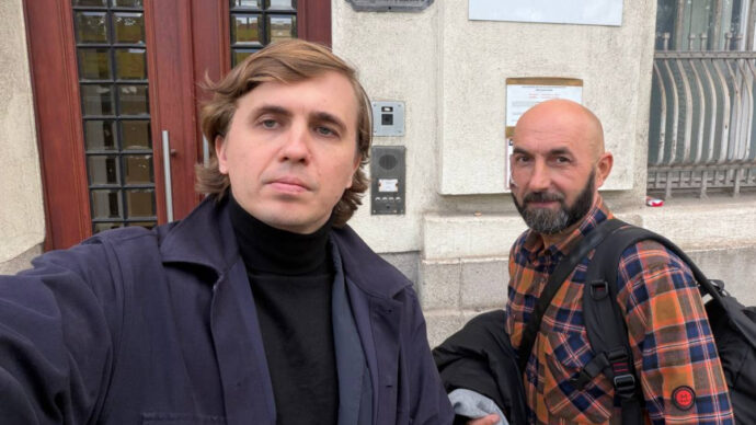 Era a Vienna sulle tracce dell’ex procuratore generale latitante: arrestato Mykhailo Tkach, giornalista di Ukrainska Pravda. L’accusa: “Spionaggio in favore dei servizi di Kiev”