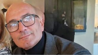 Copertina di Ai domiciliari il datore di lavoro dell’operaio morto a Caivano: “Omicidio colposo aggravato da violazione delle norme anti infortuni”