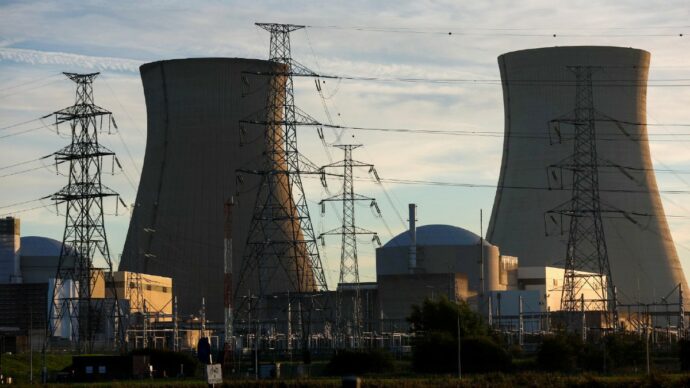 Il nucleare non è ancora    in vigore, ma c’è già l’iter per i contributi pubblici