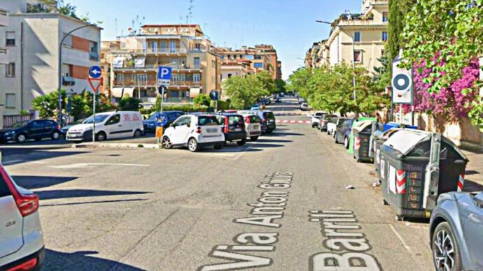 Minicar nera, le aggressioni ora sono sei: un uomo colpito con un tubo. C’è l’identikit dell’aggressore di Davide Iacopini