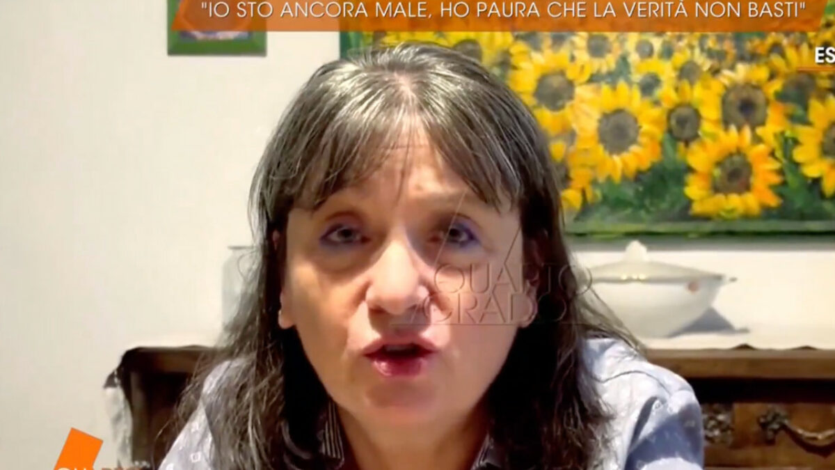 Parla la mamma di Andrea Sempio: “Sto male, prendo ancora i farmaci. Non posso uscire, andare a fare una passeggiata, sono inseguita a qualsiasi ora. Le parole sui Poggi? Hanno a che fare solo con me e con la mia coscienza”