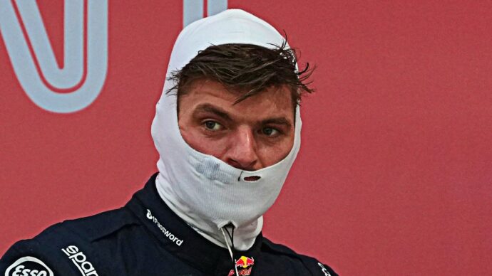 F1, Verstappen è inarrestabile a Singapore: sua anche la pole position. Bene le due Ferrari, Antonelli in seconda fila | La griglia di partenza