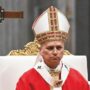 Copertina di Esecuzione in diretta tv. Il Papa contro Trump