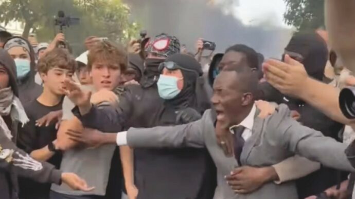 “Il governo non ascolta gli studenti. Ho paura possa scapparci il morto”