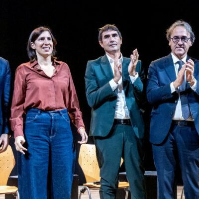 Copertina di Progressisti, promessa dal palco: “15 giorni per fare il programma”