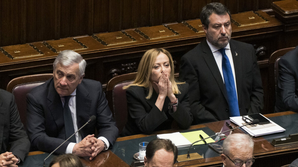 milano la lega chiede le primarie per il sindaco fi provoca possono correre da soli e meloni irritata chiama tajani da Ilfattoquotidiano.it milano la lega chiede le primarie per il sindaco fi provoca possono correre da soli e meloni irritata chiama tajani