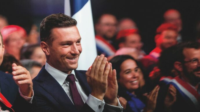 Come negare la realtà: in Francia la destra va a lezione da Trump