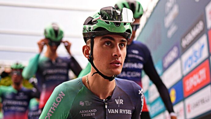 Seixas entra nella storia del Giro di Lombardia e dopo 15 ore torna in bici al Roc d’Azur: “Volevo divertirmi, non volevo essere d’intralcio”