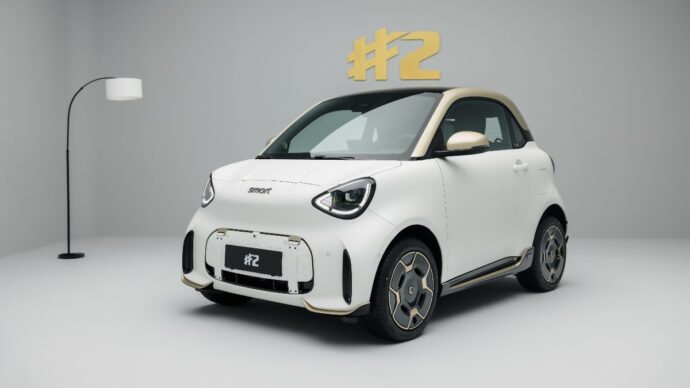 Salone di Parigi, la smart #2 riparte da due posti e 19.990 euro – FOTO