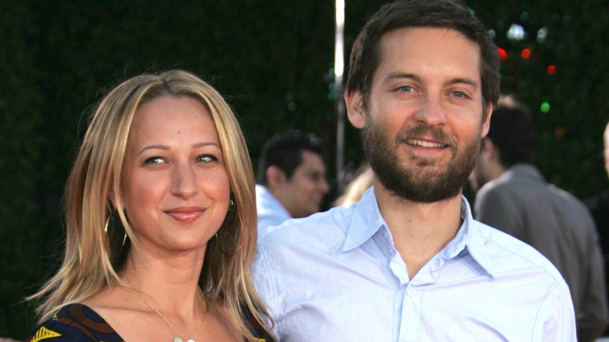 tobey maguire celebra le nozze dell8217ex moglie jennifer meyer con il rampollo geoffrey ogunlesi 19 giorni dopo il divorzio tra gli invitati leonardo dicaprio e jeff bezos da Ilfattoquotidiano.it tobey maguire celebra le nozze dell8217ex moglie jennifer meyer con il rampollo geoffrey ogunlesi 19 giorni dopo il divorzio tra gli invitati leonardo dicaprio e jeff bezos