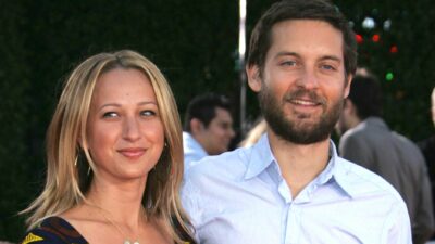 Copertina di Tobey Maguire celebra le nozze dell’ex moglie Jennifer Meyer con il rampollo Geoffrey Ogunlesi 19 giorni dopo il divorzio. Tra gli invitati Leonardo DiCaprio e Jeff Bezos