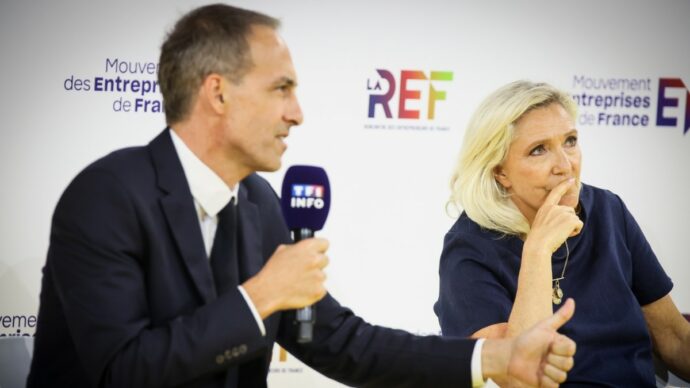 I socialdemocratici francesi scelgono Glucksmann: perché un candidato così spiana la strada a Le Pen