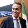 Copertina di Il nuovo Di Maio alla festa del Foglio tra abbracci con Renzi, critiche al M5s e lodi a Meloni: “È apprezzata nel Golfo”
