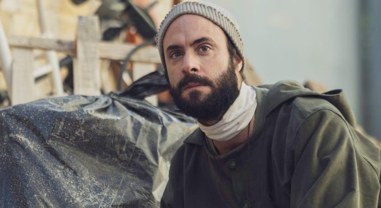 “Quando papà ha iniziato a star male mi sono sentito perso e ho chiesto aiuto alle persone vicine e allo psicologo. Mi sono sentito stanco delle voci che mi assillavano”: parla Alessio Vassallo