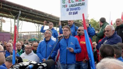 Copertina di Ilva, sciopero di 24 ore: “Nessuna prospettiva”