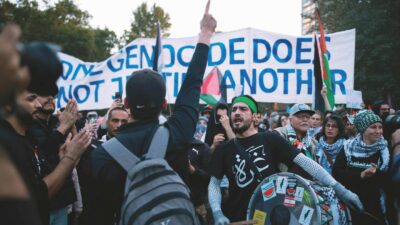 Copertina di Lo studioso dell’antisemitismo Kenneth Stern: “La definizione Ihra è mia e non è fatta per censurare le critiche contro Israele”