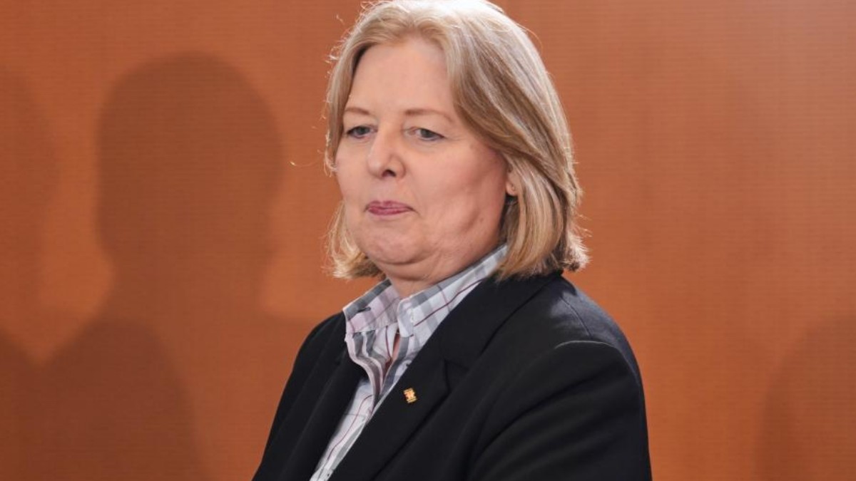 attacchi dagli alleati e lutto famigliare la ministra del lavoro tedesca baerbel bas si dimette e lascia la copresidenza spd da Ilfattoquotidiano.it attacchi dagli alleati e lutto famigliare la ministra del lavoro tedesca baerbel bas si dimette e lascia la copresidenza spd