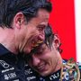 Copertina di “Gli metterò un cuscino sotto il sedere”: Toto Wolff prende in giro Antonelli, a Singapore ha rischiato la penalità