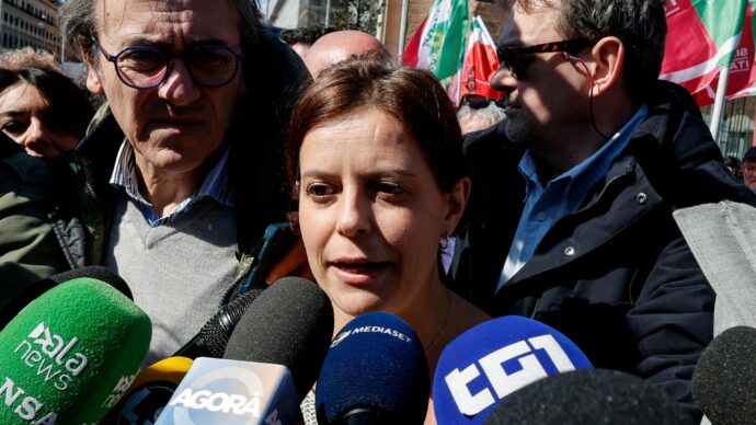 Ilaria Salis,  annullata condanna da 300mila€