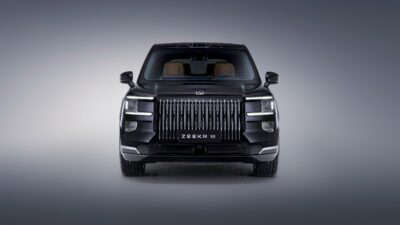 Copertina di Zeekr 9X, il lusso cinese debutta a Parigi. Tecnologia ibrida e 897 cavalli – FOTO