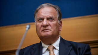 Copertina di Omicidio Attanasio-Iacovacci, i genitori dell’ambasciatore presentano l’opposizione all’archiviazione: ecco tutti i punti irrisolti