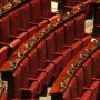 Copertina di L’Aula vuota mentre parla Giorgetti e la consuetudine della “settimana corta” dei parlamentari: ecco perché nasce (e come viene giustificata)