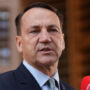 Copertina di Polonia: “I paesi Nato si preparino a un attacco ibrido con vittime della Russia”