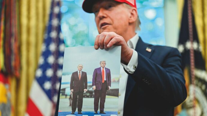 Gasolio, Meloni prende le distanze dall’accordo tra Trump e Putin: “Già troppi favori alla Russia”
