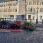 Copertina di Studenti, la protesta delle tende arriva a Montecitorio: “Assurdo chiederci di scegliere tra affitto e studio”