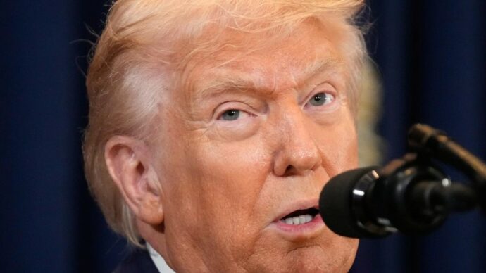 Copertina di Trump sfida il Congresso sulle forniture di petrolio russo: anche molti repubblicani contrari. L’ombra del disimpegno sull’Ucraina