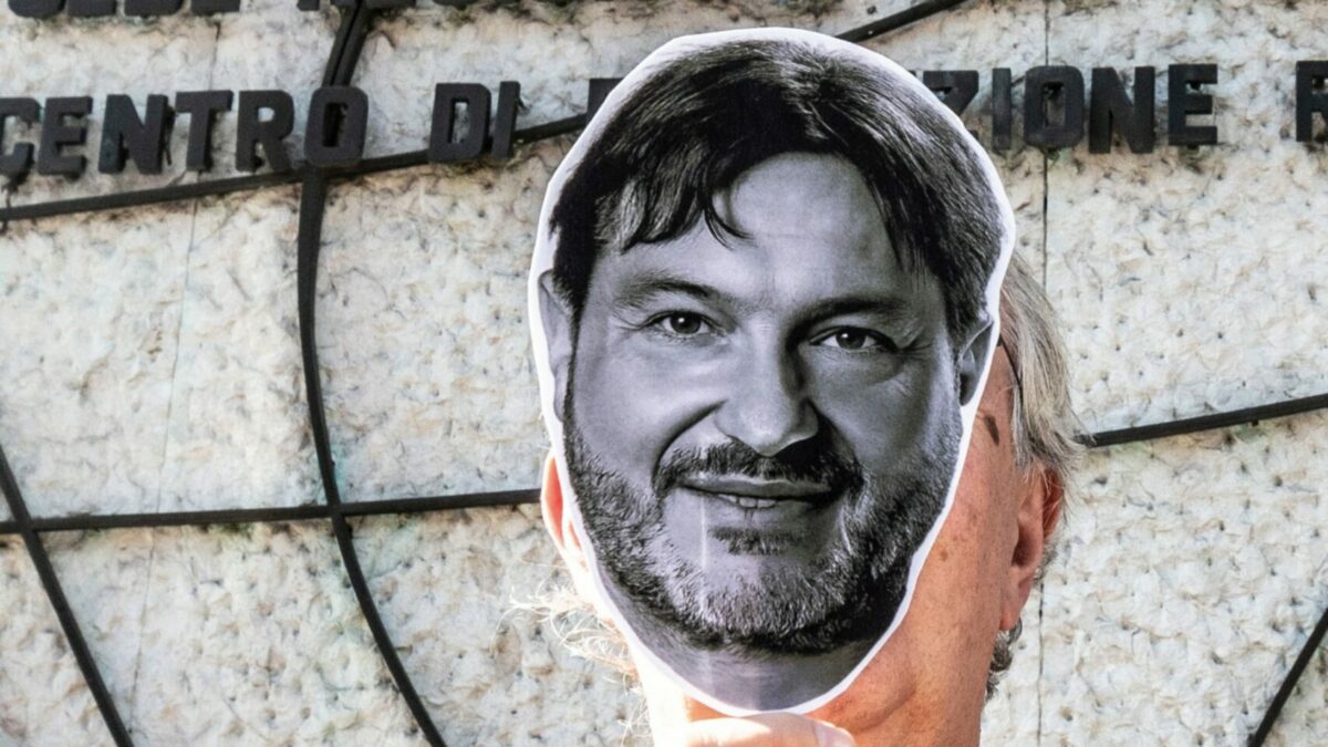 Operazione Report: una bomba per amico. Le carte dell’inchiesta
