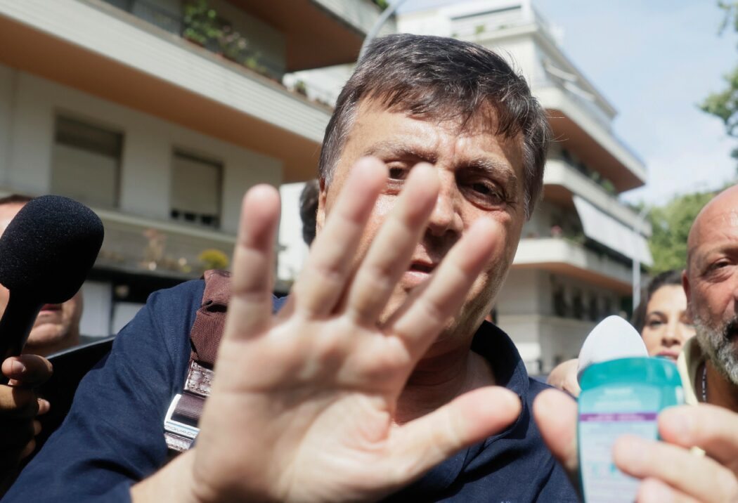 Valter Lavitola cacciatore di potenti. La vita spericolata e le relazioni pericolose fra i segreti di due repubbliche