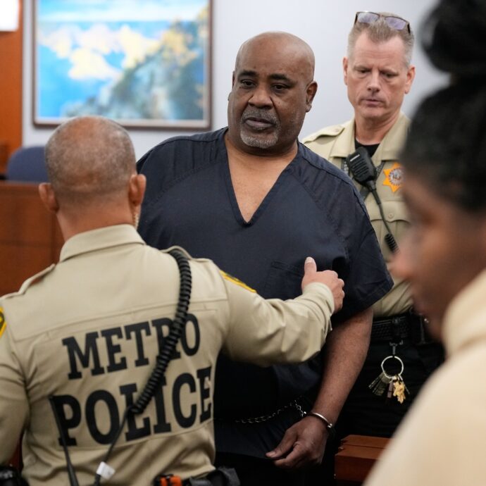Duane “Keffe D” Davis è stato condannato a 40 anni di carcere per l’omicidio di Tupac Shakur. La famiglia: “Finalmente giustizia dopo 30 anni, ma il nostro dolore rimane”