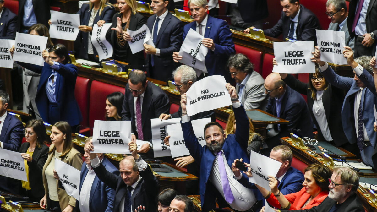 il melonellum froda gli elettori e toglie al popolo sovranit224 depositato il primo ricorso contro la nuova legge elettorale da Ilfattoquotidiano.it il melonellum froda gli elettori e toglie al popolo sovranit224 depositato il primo ricorso contro la nuova legge elettorale
