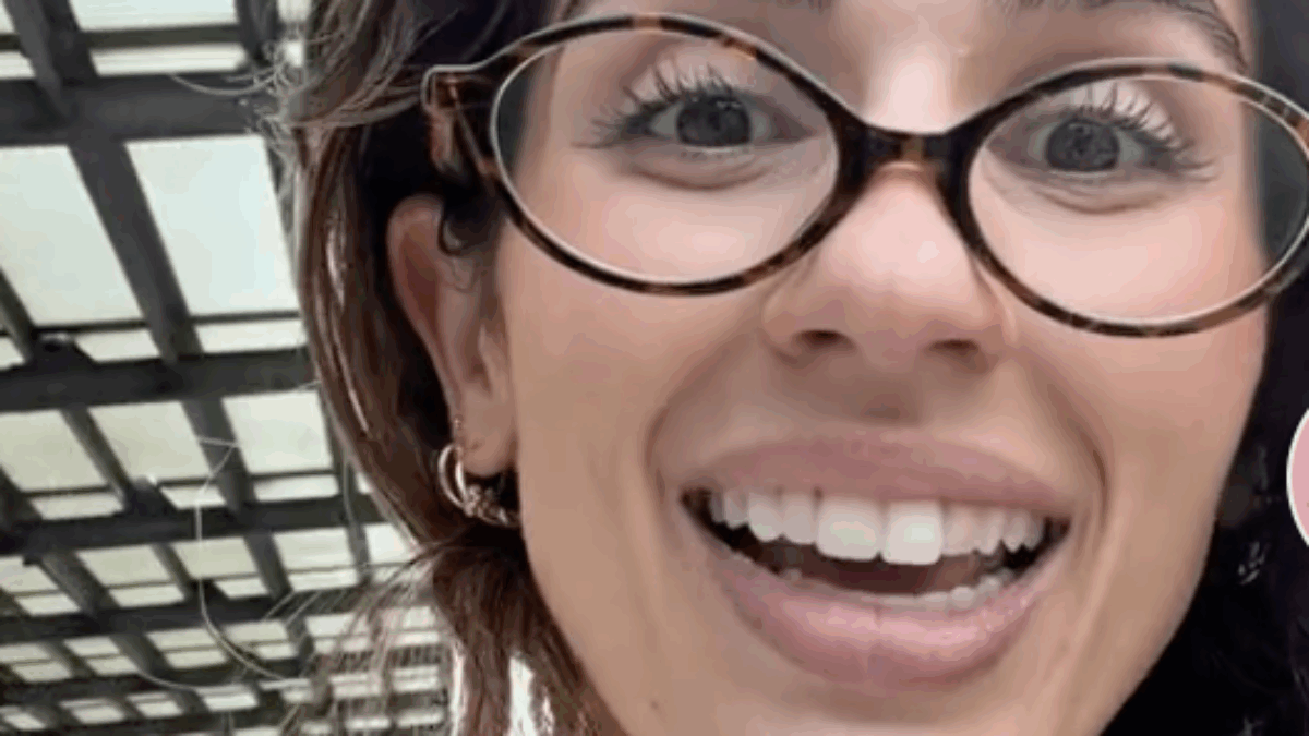 “Ho chiesto un aumento di 50 centesimi e sono stata licenziata in tronco. Ho imparato la lezione e oggi guadagno cinque volte di più. Dovete far valere i vostri diritti”: la storia della tata Coco Galli King