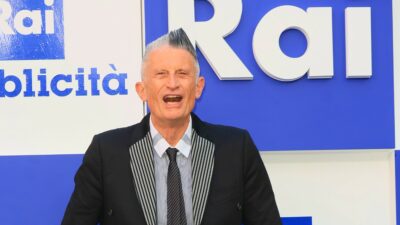 Copertina di La Rai cambia i telecronisti della pallavolo maschile: non ci saranno Colantoni e Lucchetta. Che cosa è successo