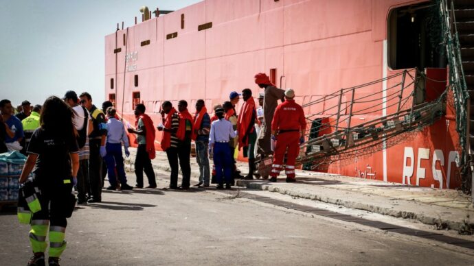 Perché spostare i migranti con contratto regolare senza motivo? Succede al CPA di Monastir