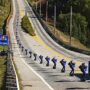 Copertina di Su uno skateboard a oltre 150 km/h: il nuovo record del mondo di Diego Poncelet
