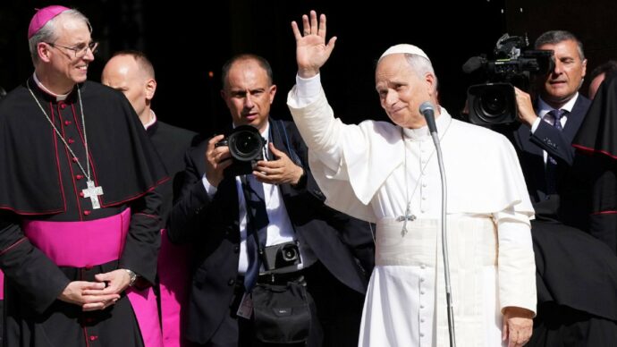 L’allarme di Parolin: “Se sarà necessario,  Papa Leone rimodulerà il suo pontificato”