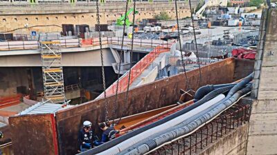 Copertina di Altri tre morti sul lavoro: un operaio nel cantiere dell’AV di Firenze, un 61enne nel porto di Cagliari e un 23enne vicino a Chieti